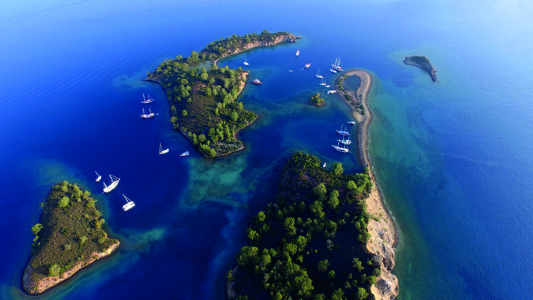 Schöne Ankerbuchten in der Türkei beim Segeln ab Göcek